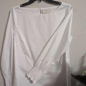 Chico's No-Iron White Blouse with smock-cuff sleeve embellishment. Size 0